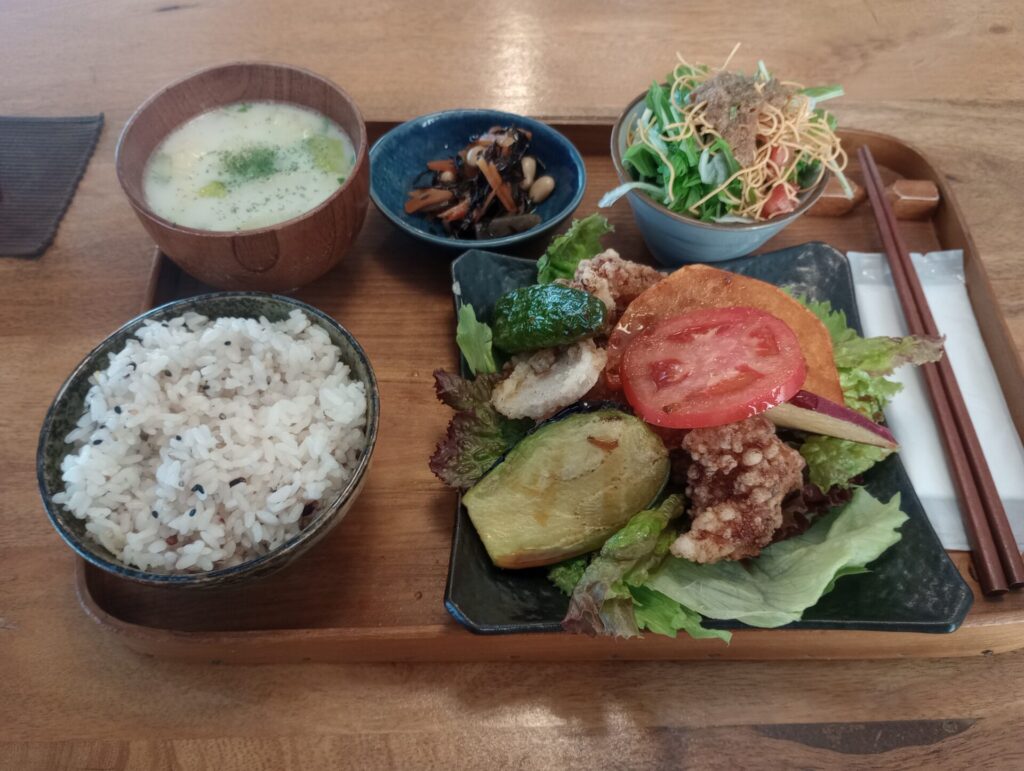 ルームカフェ　明石市　JR西明石駅　兵庫県