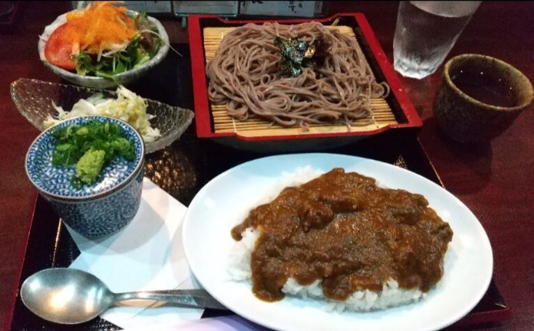 芦屋 炭や庵　そば　鍋　地酒