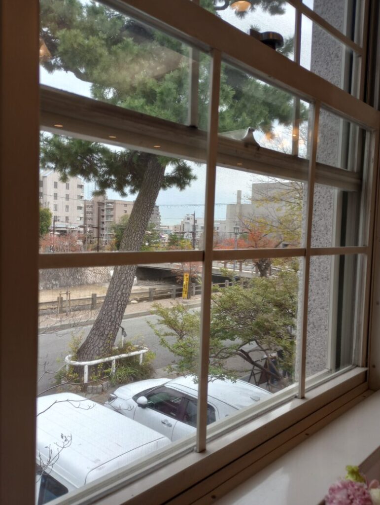 リストランテ ベリーニ　西洋料理　高級イタリアン　　　業平さくら通り　芦屋川　　川西地域　川西中央エリア　月若町　