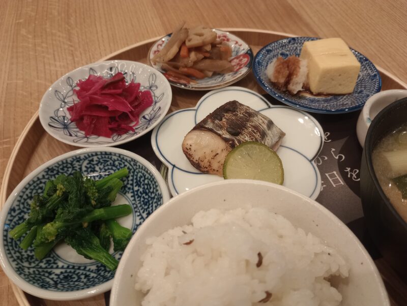 Haku to Sumi　大衆和食　ビーガン　JR芦屋駅　駅前通り　　　アルパ芦屋西　中心街地域　中心街北エリア　松ノ内町　